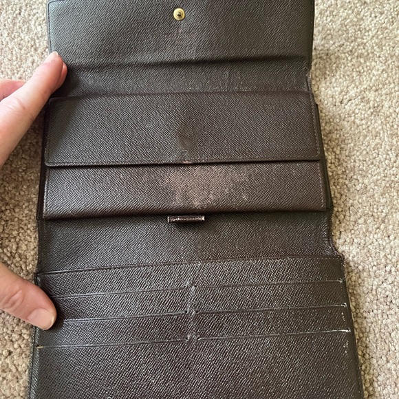 Louis Vuitton Damier Long Wallet, authentic, EUC - Picture 8 of 14